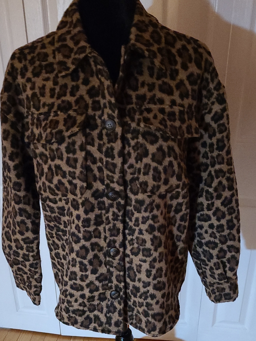 bagatelle Leopard-Pattern Button-Up Top in Brown and Black Shirt Jacket